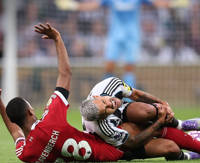 少一人作战, 利物浦的后, 但伤停补时