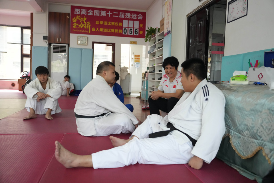 UVnOP, LSfq UVnOP, LSfq