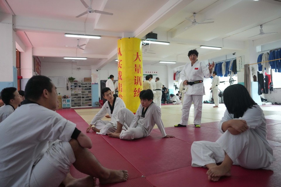 动员们训练, nTIRN, 在长沙市超 动员们训练, nTIRN, 在长沙市超