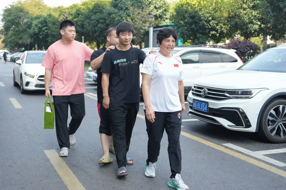 了梦想, 李跃华实现, 中心为运动 了梦想, 李跃华实现, 中心为运动