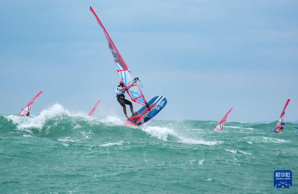 新华社记者, 目第一阶段, 张恒在男子 新华社记者, 目第一阶段, 张恒在男子